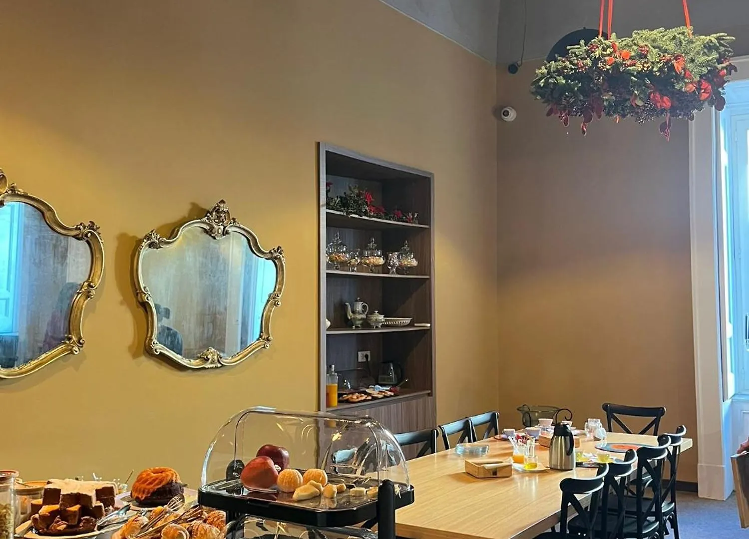 Гостевой дом Palazzo Pandola - Luxury Suites Неаполь