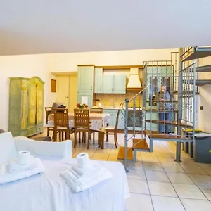  Apartamento A Casa Di Maria