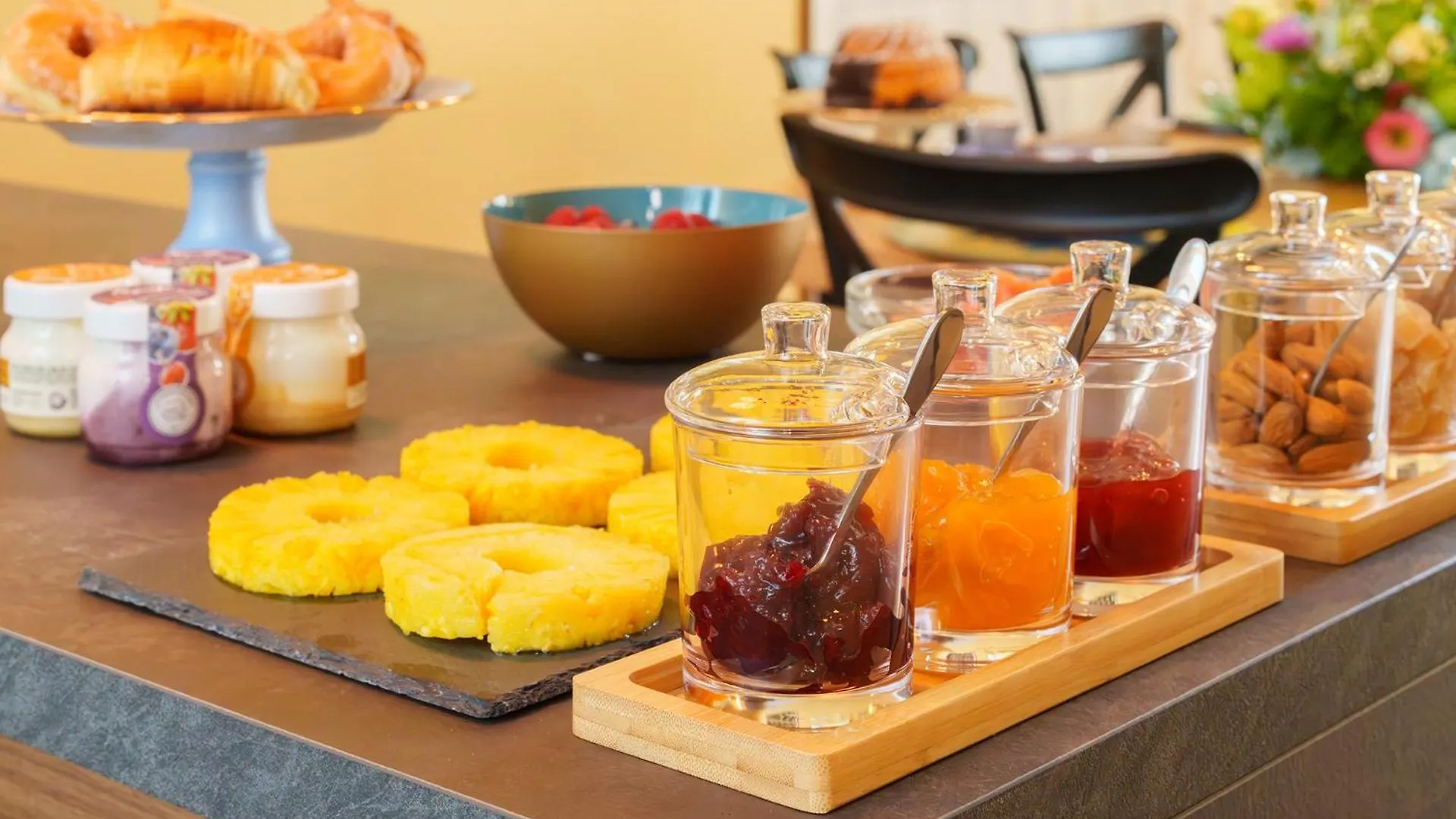 בית הארחה נאפולי Palazzo Pandola - Luxury Suites איטליה